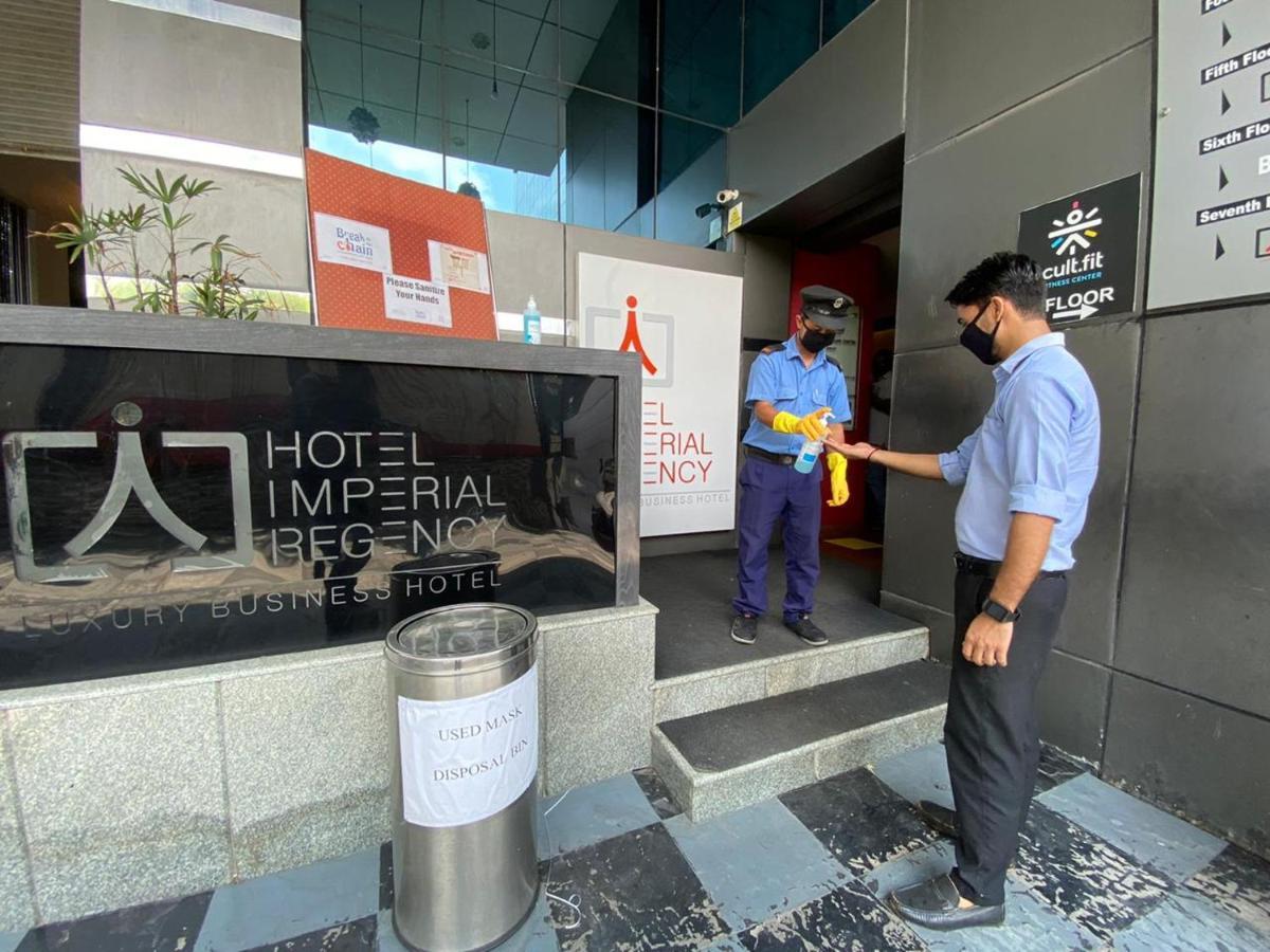 Imperial Regency Hotel Kochi Exterior photo